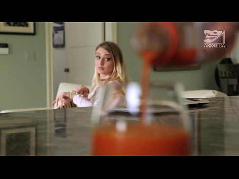 ❤️ گرم ڇوڪريءَ سان وڏي چوٽي ۽ تنگ بليءَ کي لوزر مان ڪڪڙ ملي ٿو، پر ڏاڍي سخت ❤️  اسان وٽ٪ sd.pornado-co.ru٪؛ ❌️