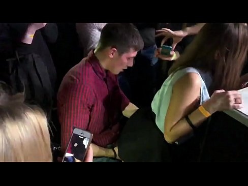 ❤️ هڪ روسي نائيٽ ڪلب ۾ حقيقي جنسي. 18 سالن جي روسي ڇوڪري مقعد ۽ وينجن ۾ هڪ نائيٽ ڪلب ۾ fucked ❤️  اسان وٽ٪ sd.pornado-co.ru٪؛ ❌️