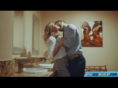 ❤️ جڏهن هڪ busty سنهري اوھان کي هڪ عوامي آرام روم ۾ seduces ❤️  اسان وٽ٪ sd.pornado-co.ru٪؛ ❌️